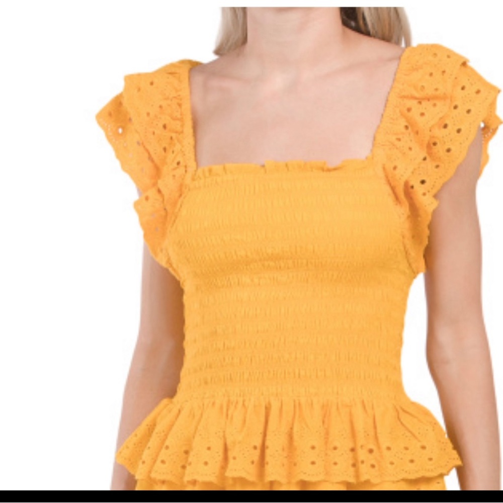 NWT HOUSE OF HARLOW 1960 Smocked Eyelet Top Size M